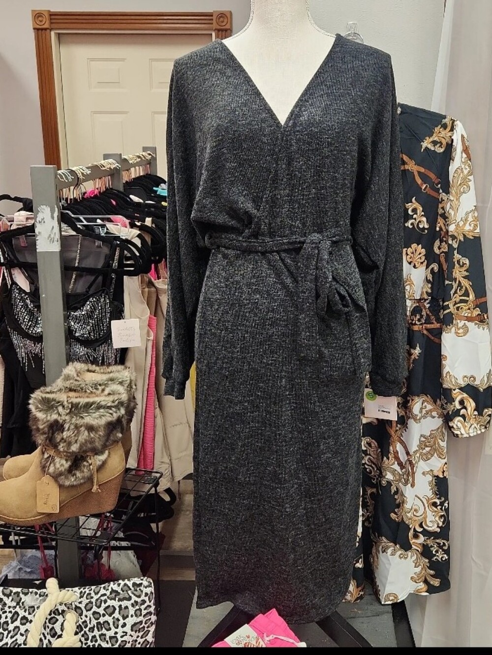 Charcoal Gray Long Sleeve Sweater Dress Women’s Small Open Back Tie Waist Midi
